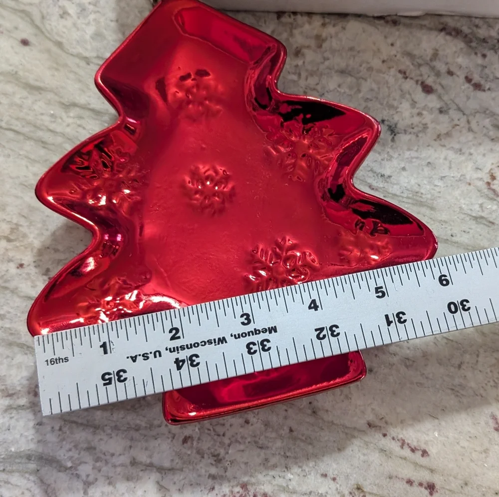 Christmas Tree Plates I. Godinger Co. 4 Porcelain Shiny Red Green Gold Silver